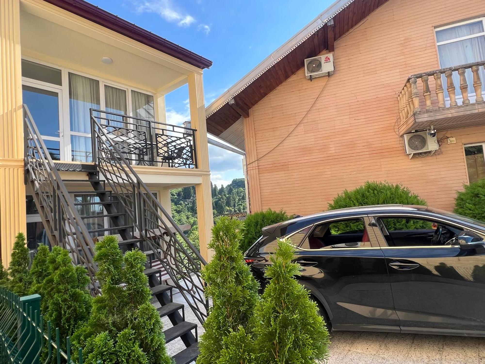 Green Cape Guest House マヒンジャウリ エクステリア 写真